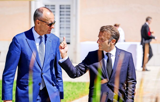Feiern und arbeiten: Friedrich Merz zu Gast bei Emmanuel Macron<span class='image-autor'>Foto: dpa/Kay Nietfeld</span>