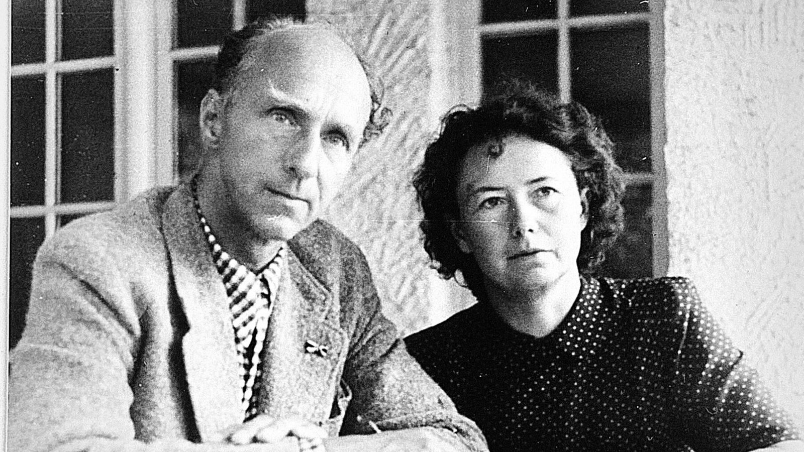 Hans Leip und Kläre Buchmann in ÜberlingenFoto: Staats- und Universitätsbibliothek Hambur
g Hans Leip und Kläre Buchmann in ÜberlingenFoto: Staats- und Universitätsbibliothek Hambur
g