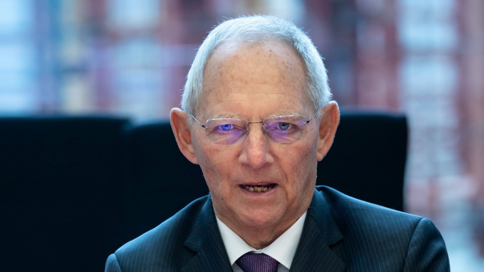 Wolfgang Schäuble (CDU) stand in stürmischen Zeiten zur Kanzlerin Merkel.Foto: dpa/Bernd von Jutrczenka Wolfgang Schäuble (CDU) stand in stürmischen Zeiten zur Kanzlerin Merkel.Foto: dpa/Bernd von Jutrczenka