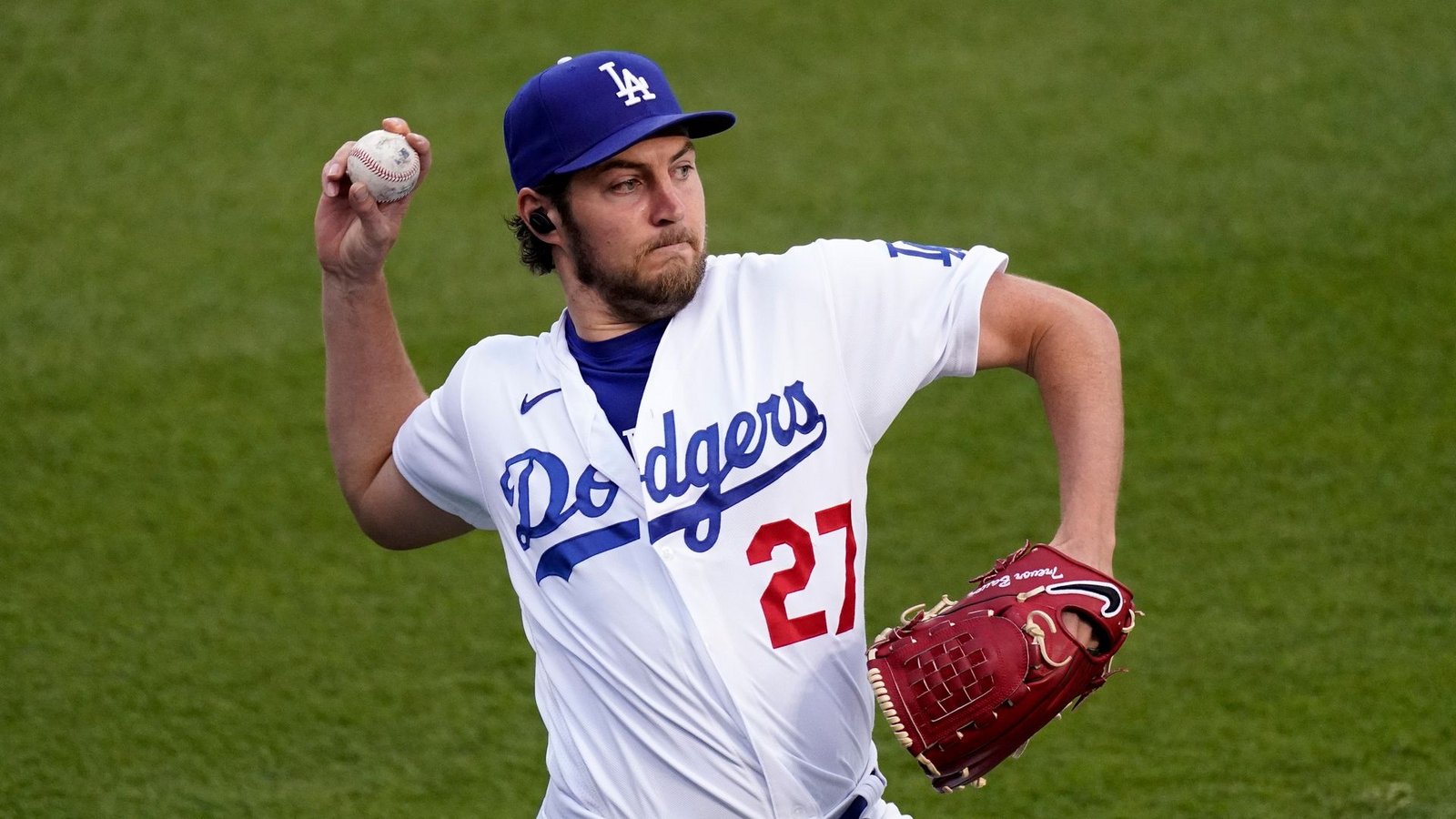 Trevor Bauer wird sexuelle Gewalt vorgeworfen - nun ziehen die Dodgers weitere Konsequenzen.Foto: Mark J. Terrill/AP/dpa