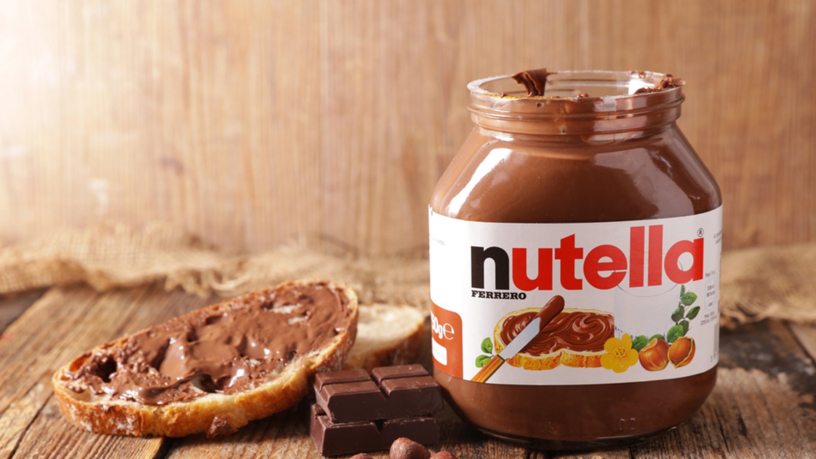 nutella ist für viele ein Muss auf dem Frühstückstisch.Foto: margouillat photo / shutterstock.com
