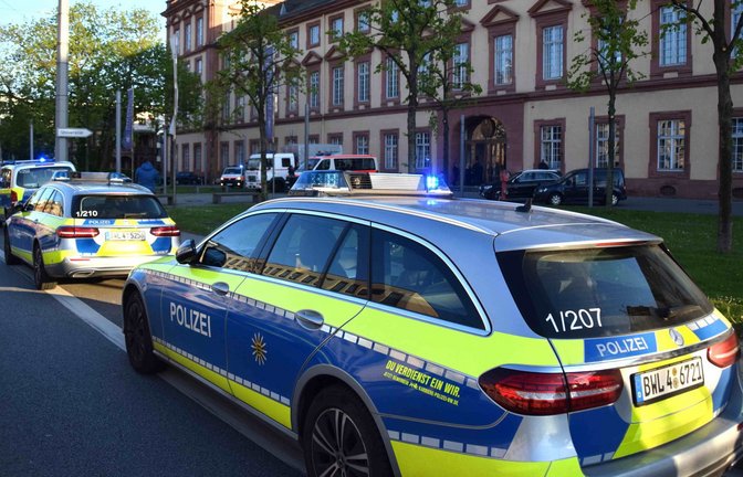 In der Uni Mannheim hat die Polizei einen Mann angeschossen – er starb später im Krankenhaus.<span class='image-autor'>Foto: dpa/René Priebe</span>