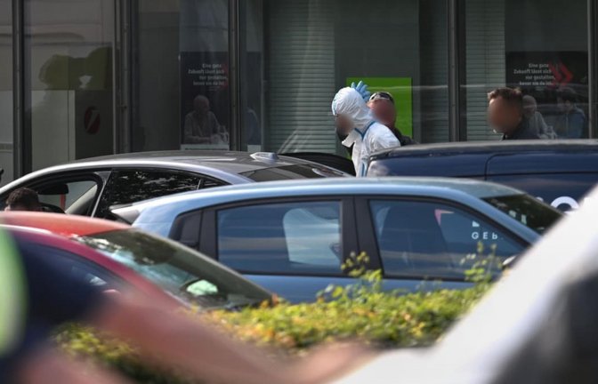 Die tödliche Messerattacke ereignete sich in einer Bankfiliale in Regensburg.<span class='image-autor'>Armin Weigel/dpa</span>
