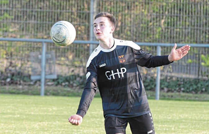 Jacob Jungclaussen trägt bei der U-18-Europameisterschaft das Trikot der deutschen Nationalmannschaft. Die Faustballer messen ihre Kräfte in Hohenlockstedt. Foto: Archiv/Nachreiner