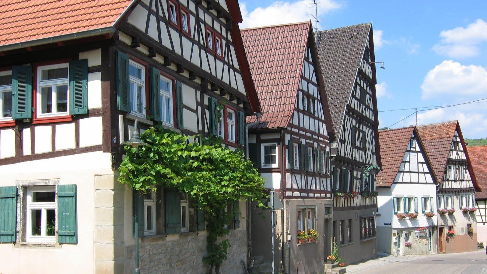 Am Sonntag geht es durch den historischen Ortskern von Roßwag. Foto: pv Am Sonntag geht es durch den historischen Ortskern von Roßwag. Foto: pv