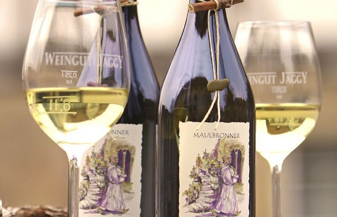 Poesiegenuss mit einem Glas Wein. <span class='image-autor'>Foto: SSG</span>