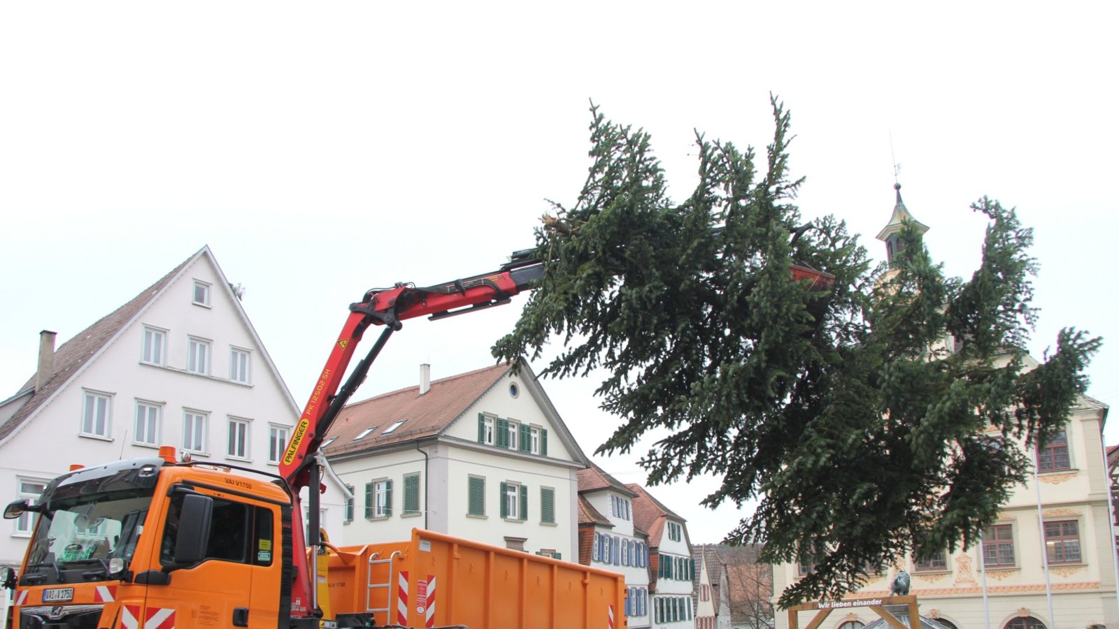So endet die Weihnachtszeit auf dem Vaihinger Marktplatz.  Foto: Banholzer