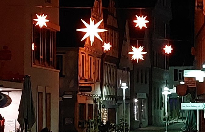 Montagmorgen 6 Uhr Vaihinger Innenstadt – Funkeln der Stille! <span class='image-autor'>Foto: Blessing</span>
