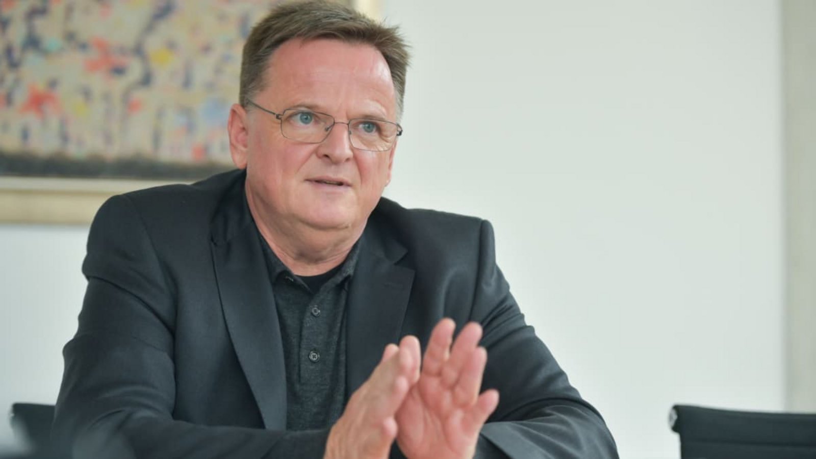 IHK-Präsident Claus Paal setzt seit Jahren KI ein, um Bürokratie zu bekämpfen.Max Kovalenko IHK-Präsident Claus Paal setzt seit Jahren KI ein, um Bürokratie zu bekämpfen.Max Kovalenko