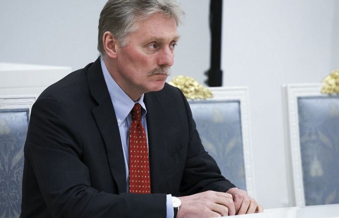 Der Kreml soll laut Sprecher Dmitri Peskow die Entwicklungen der Europawahl aufmerksam verfolgen. (Archivbild)<span class='image-autor'>Foto: dpa/Vyacheslav Prokofyev</span>