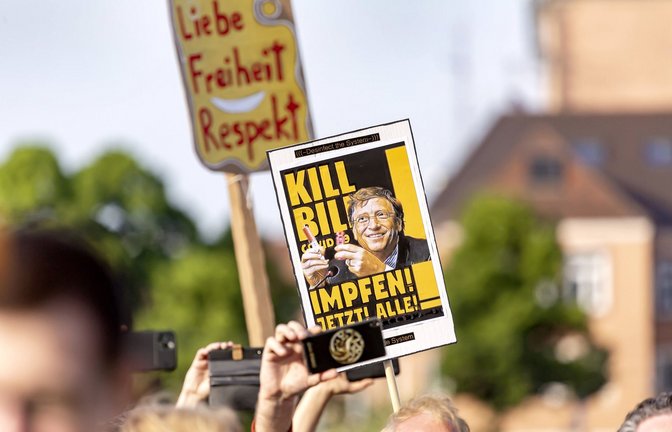 Manche glauben, dass Bill Gates hinter der Pandemie steckt .<span class='image-autor'>Foto: Imago/Arnulf Hettrich</span>
