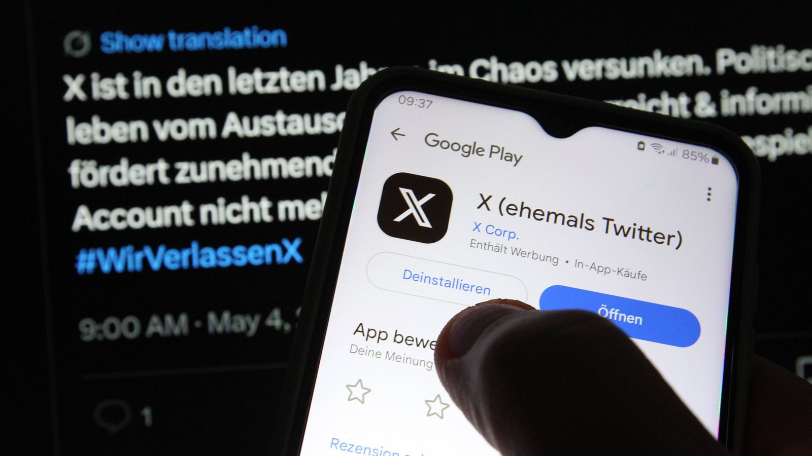 Unter dem Hashtag #WirVerlassenX kehren Grüne, SPD und Linke der Plattform den Rücken.Foto: IMAGO/Hanno Bode