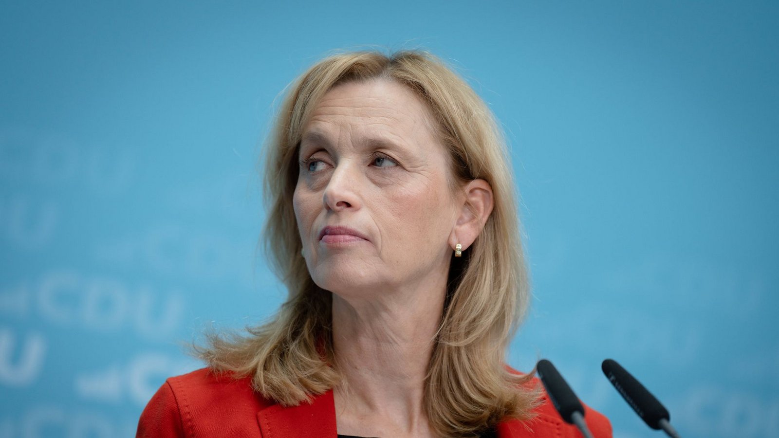 Bundesbildungsministerin Karin Prien hatte sich auf dem CDU-Bundesparteitag gegen den Antrag zum Elterngeld ausgesprochen.Foto: IMAGO/Bernd Elmenthaler
