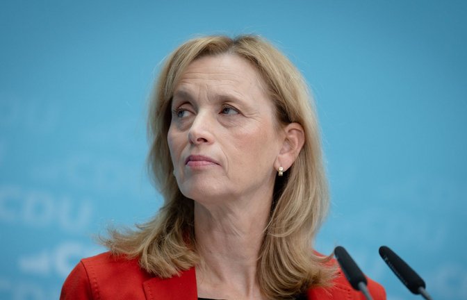Bundesbildungsministerin Karin Prien hatte sich auf dem CDU-Bundesparteitag gegen den Antrag zum Elterngeld ausgesprochen.<span class='image-autor'>Foto: IMAGO/Bernd Elmenthaler</span>