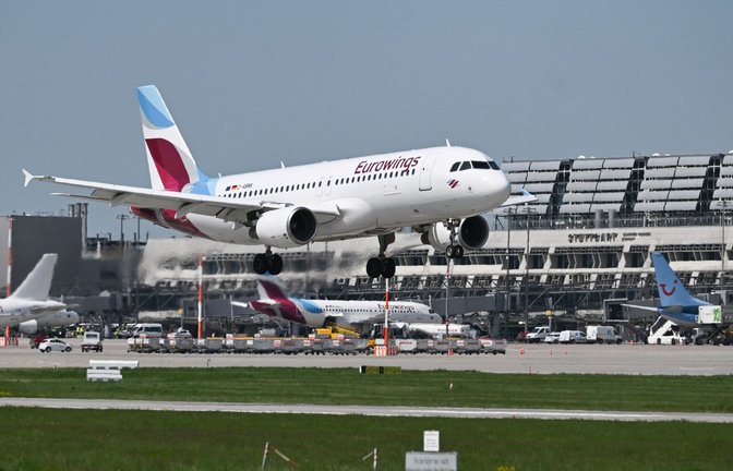 Eurowings-Landung in Stuttgart.<span class='image-autor'>Foto: Bernd Weißbrod/dpa</span>