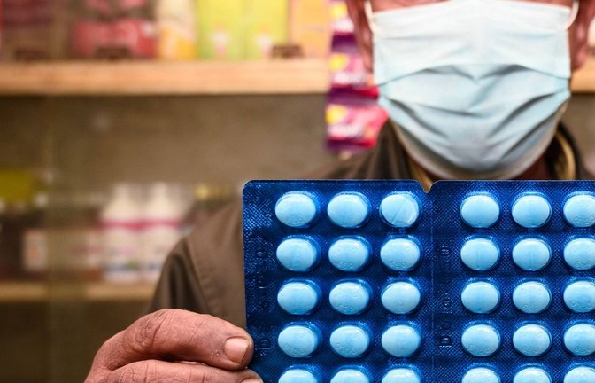 Paracetamol ist eines der am häufigsten verwendeten Schmerzmittel – gegen Impfnebenwirkungen sollte man es aber nicht einsetzen.<span class='image-autor'>Foto: imago//Soumyabrata</span>