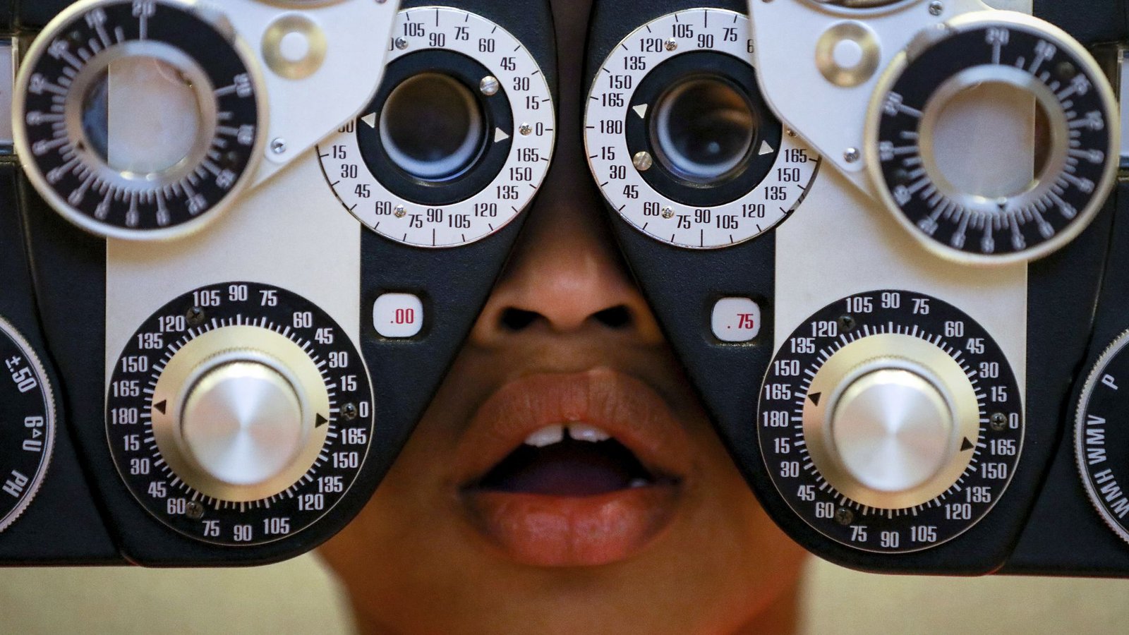 Bei Kindern und Jugendlichen mit Brille ist der Analyse zufolge keine Zunahme der Kurzsichtigkeit mehr festzustellen.Foto: Jon Shapley/Houston Chronicle/AP/dpa