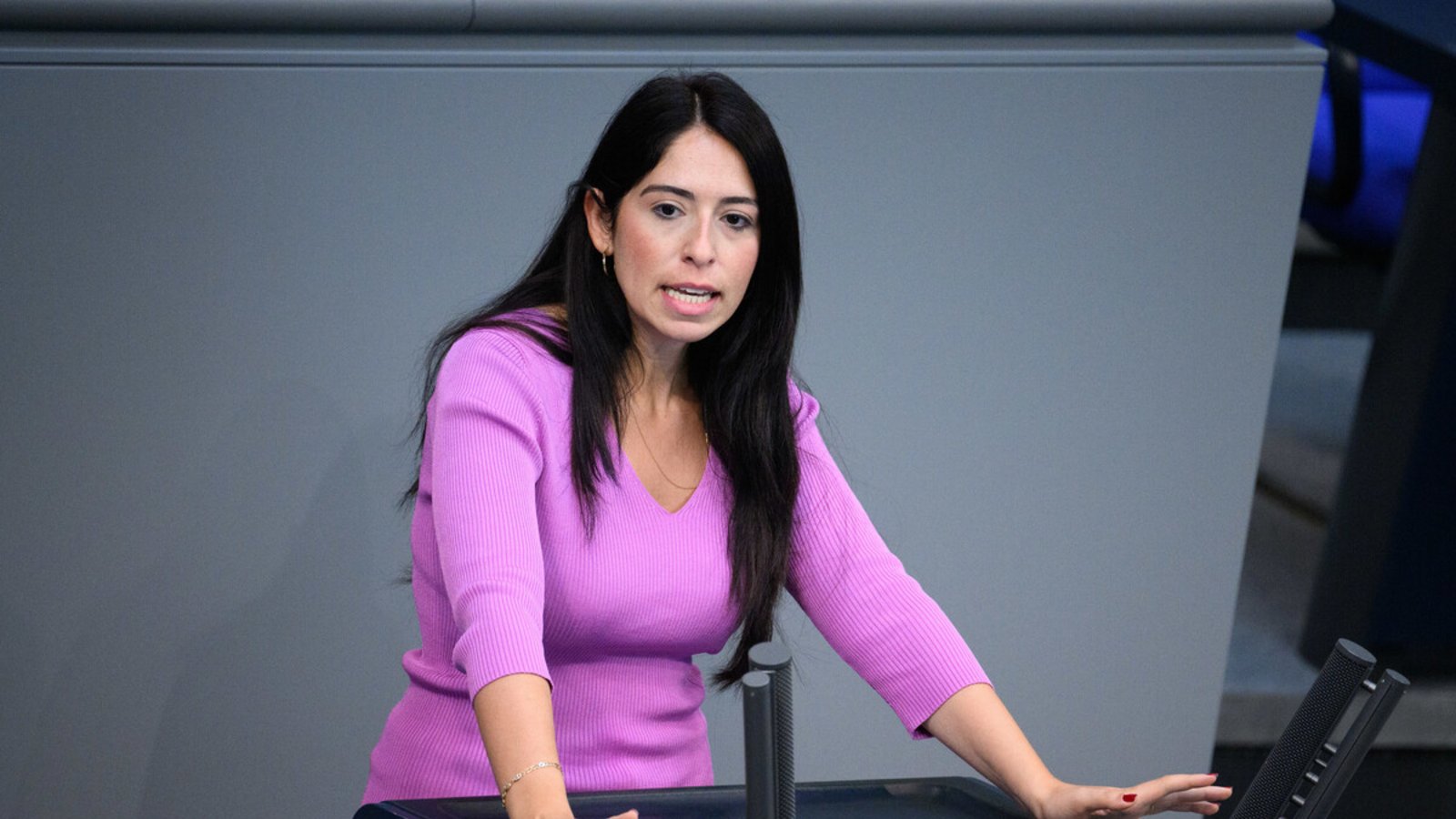 Die Bundestagsabgeordnete Melis Sekmen wechselt von den Grünen zur CDU.Foto: dpa/Bernd von Jutrczenka