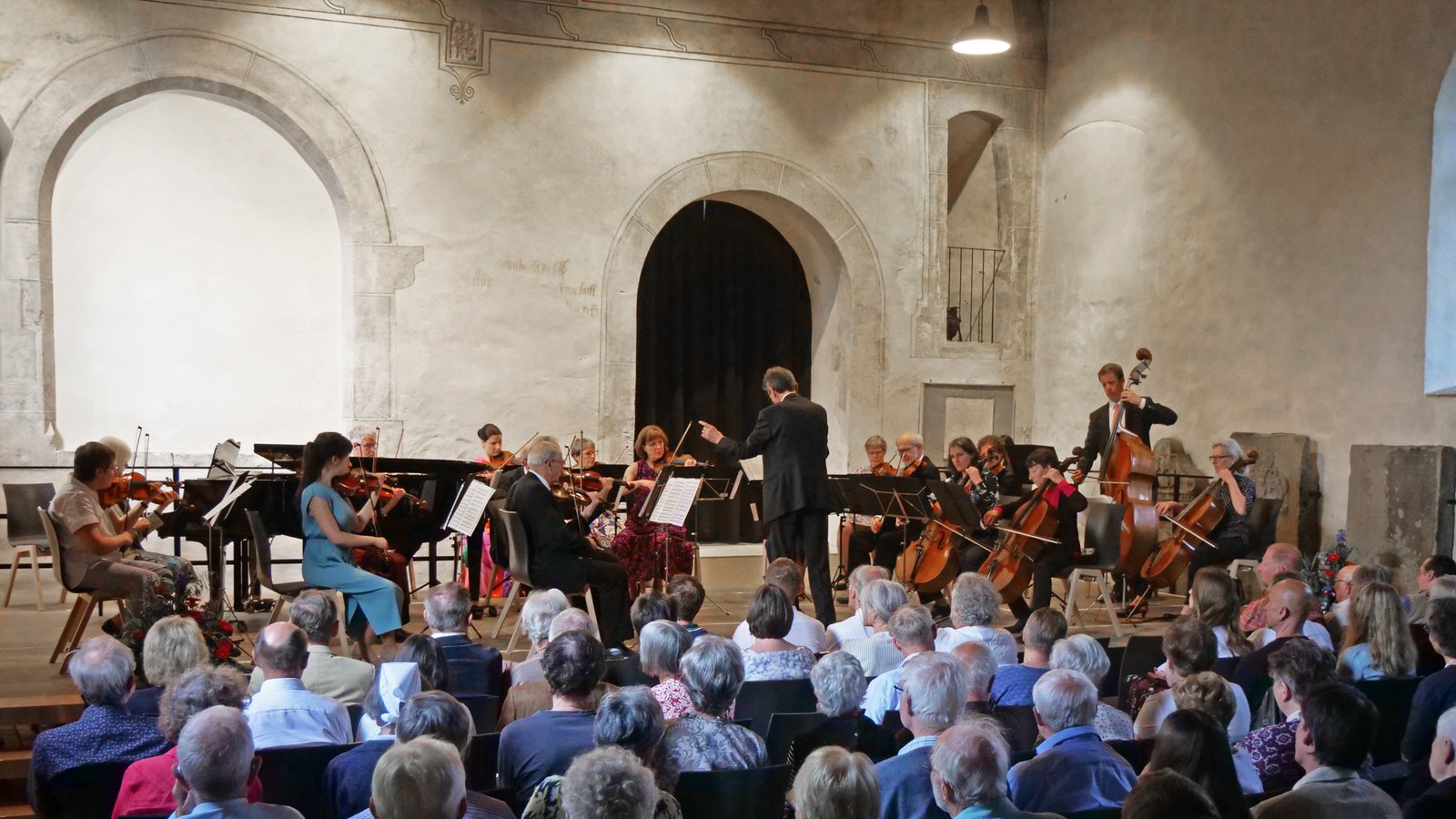 Das Kammerorchester Vaihingen lockte am Sonntagabend viele Besucher zu seinem Maientagskonzert in die Peterskirche.  Foto: Friedrich