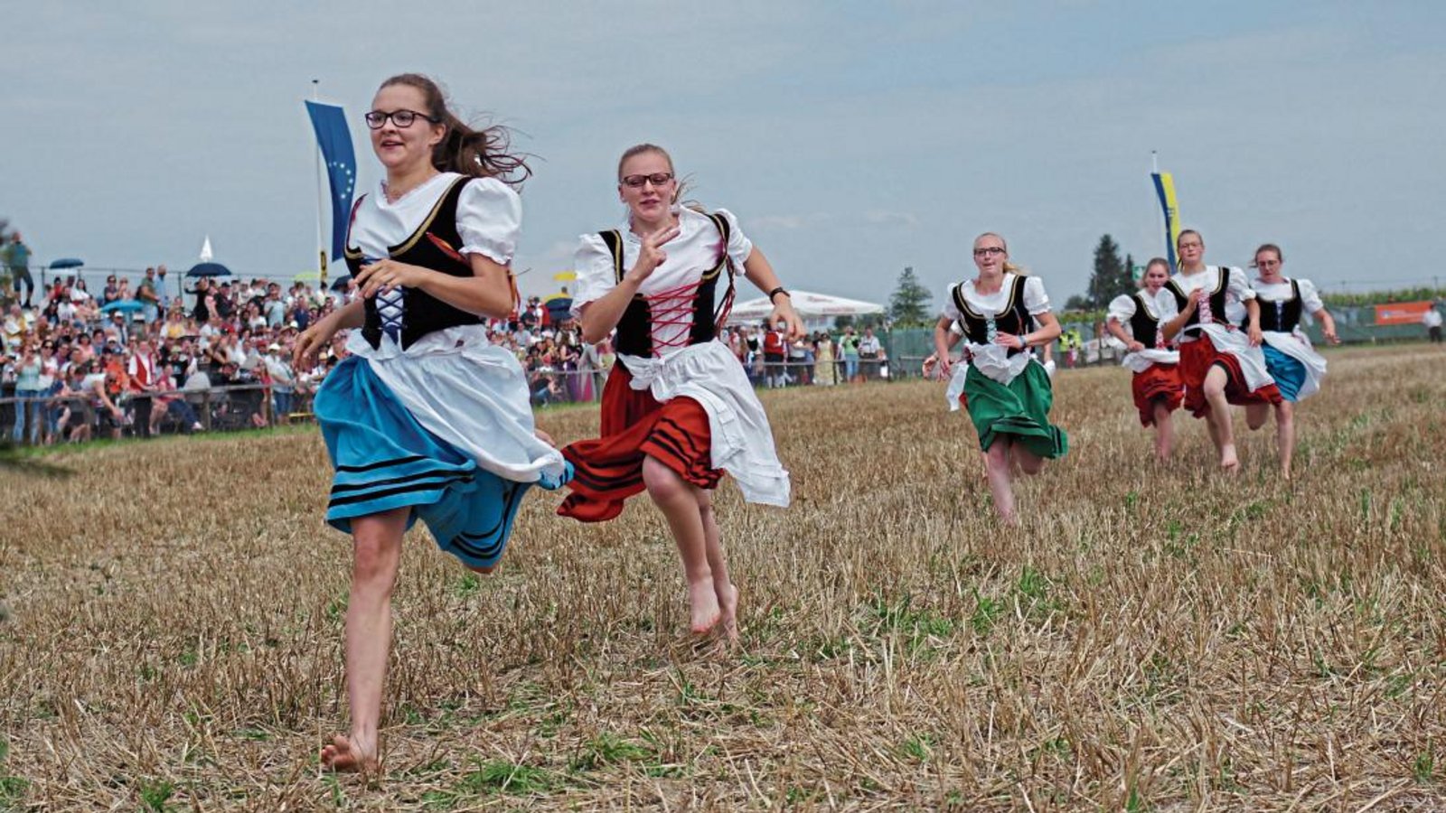 Ein begrenzter Schäferlauf unter Corona-Auflagen ist für alle an der Organisation beteiligten Gruppierungen unvorstellbar. Deshalb wird das besucherstarke Traditionsfest wie schon im vergangenen Jahr nicht stattfinden. Foto: Archiv Ein begrenzter Schäferlauf unter Corona-Auflagen ist für alle an der Organisation beteiligten Gruppierungen unvorstellbar. Deshalb wird das besucherstarke Traditionsfest wie schon im vergangenen Jahr nicht stattfinden. Foto: Archiv
