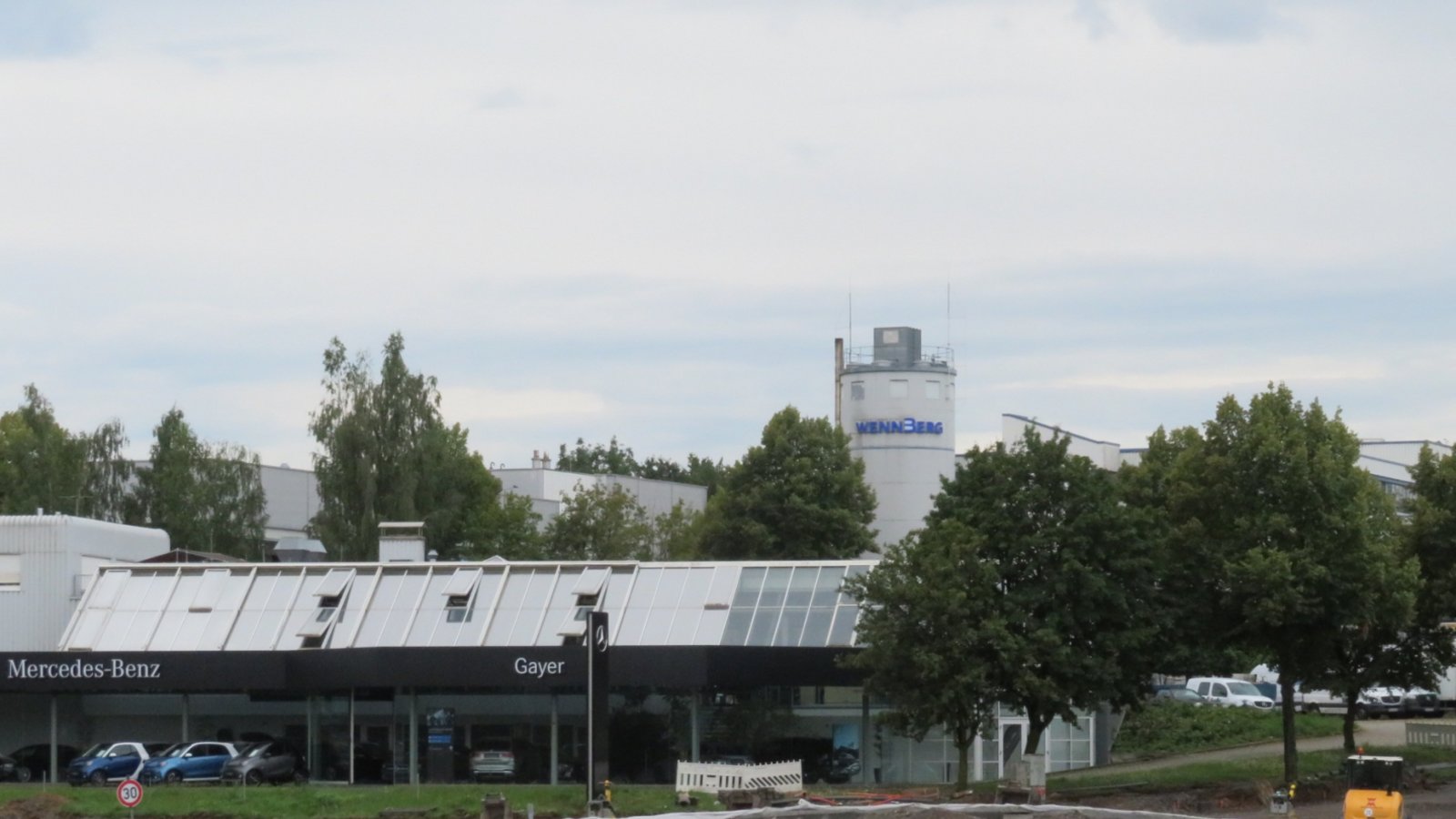 Der Kreisverkehr in der Neuen Bahnhofstraße von Vaihingen nimmt Formen an. Ausführungszeitraum bis 12. September. So heißt es in den städtischen Baustellennachrichten. Auch der 7. September war schon mal genannt. Ob’s reichen wird? Foto: Arning Der Kreisverkehr in der Neuen Bahnhofstraße von Vaihingen nimmt Formen an. Ausführungszeitraum bis 12. September. So heißt es in den städtischen Baustellennachrichten. Auch der 7. September war schon mal genannt. Ob’s reichen wird? Foto: Arning