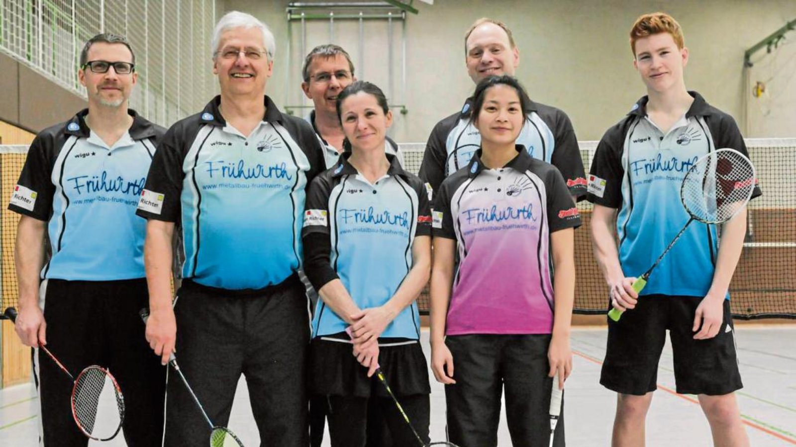 Nach einer überragenden Saison mit nur einem Punktverlust Meister der Kreisliga Ludwigsburg: der SV Illingen II mit Tobias Samtleben, Jürgen Daust, Thomas Wiesa, Elisa Romero, Markus Walter, Linda Lacsivy und Marcel Kadura (von links) Fotos: Leitner Nach einer überragenden Saison mit nur einem Punktverlust Meister der Kreisliga Ludwigsburg: der SV Illingen II mit Tobias Samtleben, Jürgen Daust, Thomas Wiesa, Elisa Romero, Markus Walter, Linda Lacsivy und Marcel Kadura (von links) Fotos: Leitner