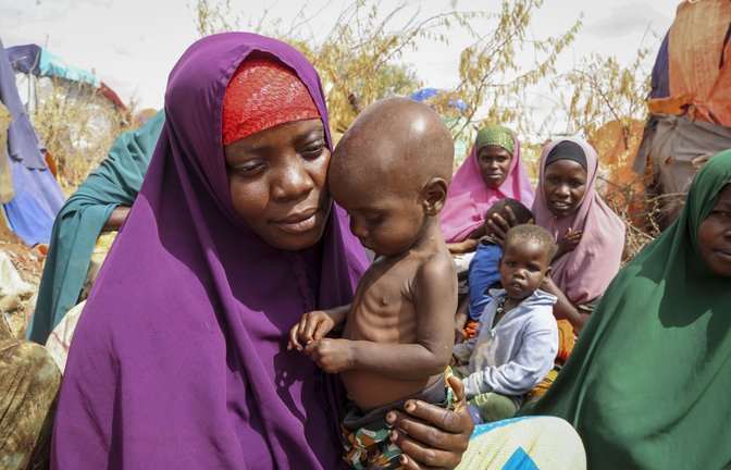 Die Vereinten Nationen warnen vor einer Verschärfung der Hungerkrise in Somalia (Archivfoto).<span class='image-autor'>Foto: Farah Abdi Warsameh/AP/dpa/Farah Abdi Warsameh</span>