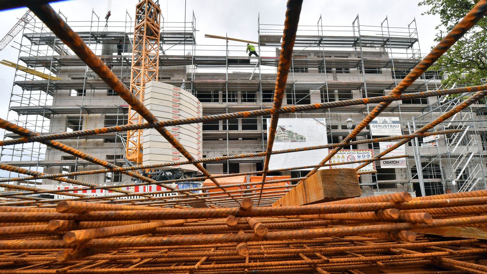 Sozialer Wohnungsbau muss nicht immer Neubau beinhalten.Foto: dpa/Martin Schutt