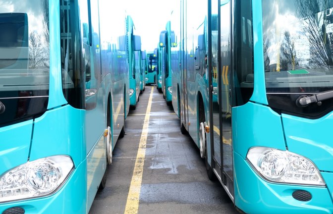 Vielerorts bleiben die Busse heute stehen.<span class='image-autor'>Foto: Kittyfly / shutterstock.com</span>