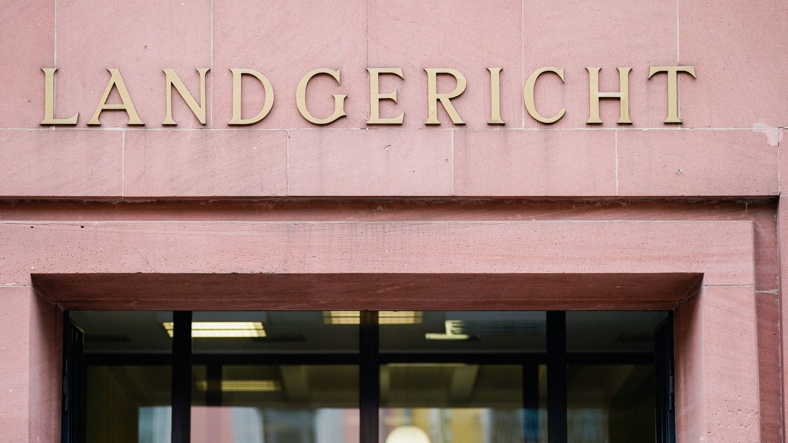 Das Landgericht Frankenthal hat in einem Revisionsprozess Sicherungsverwahrung gegen einen Doppelmörder verhängt.Foto: dpa/Uwe Anspach Das Landgericht Frankenthal hat in einem Revisionsprozess Sicherungsverwahrung gegen einen Doppelmörder verhängt.Foto: dpa/Uwe Anspach