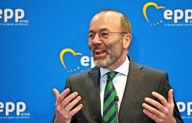 Manfred Weber, Vorsitzender der konservativen EVP-Fraktion, hat bei Abstimmungen rechte Mehrheiten in Kauf genommen.<span class='image-autor'>Foto: dpa/Vadim Ghirda</span>