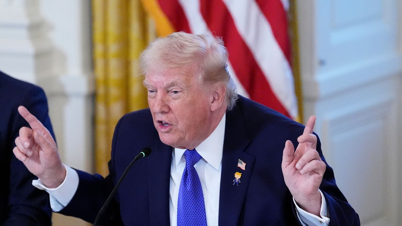 US-Präsident Donald Trump. Die USA sind nach Angaben des Leiters des dänischen Arktis-Kommandos zu gemeinsamen Übungen in Grönland eingeladen worden (Archivfoto).Foto: Alex Brandon/AP/dpa/Alex Brandon US-Präsident Donald Trump. Die USA sind nach Angaben des Leiters des dänischen Arktis-Kommandos zu gemeinsamen Übungen in Grönland eingeladen worden (Archivfoto).Foto: Alex Brandon/AP/dpa/Alex Brandon