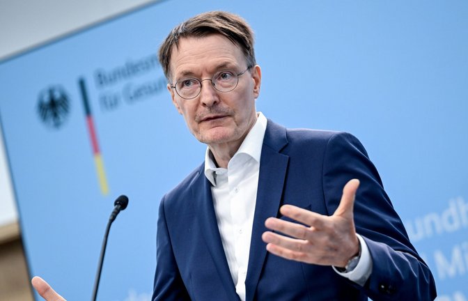 Seine Versuche zur finanziellen Entlastung bei der Pflege verpuffen. Bundesgesundheitsminister Karl Lauterbach (SPD).<span class='image-autor'>Foto: dpa/Britta Pedersen</span>