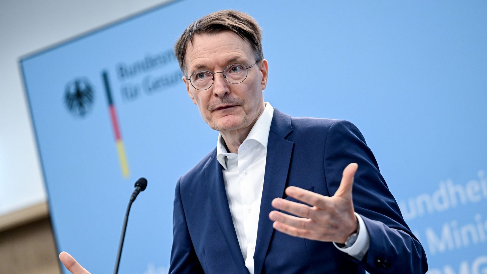 Seine Versuche zur finanziellen Entlastung bei der Pflege verpuffen. Bundesgesundheitsminister Karl Lauterbach (SPD).Foto: dpa/Britta Pedersen Seine Versuche zur finanziellen Entlastung bei der Pflege verpuffen. Bundesgesundheitsminister Karl Lauterbach (SPD).Foto: dpa/Britta Pedersen