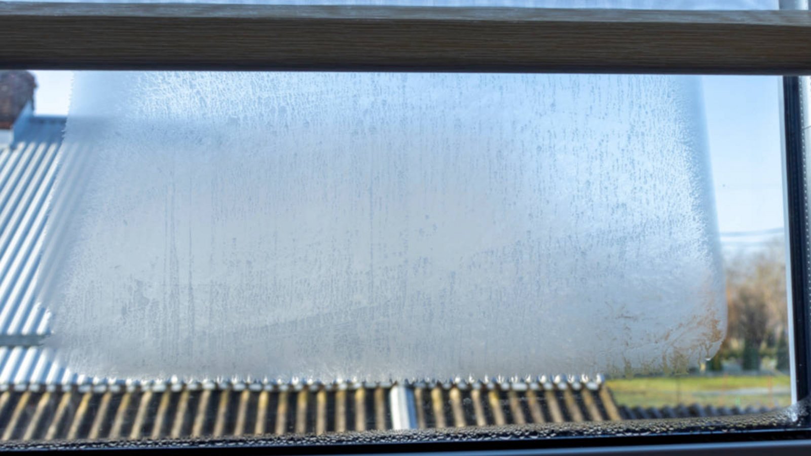 Neue Fenster Beschlagen Von Außen