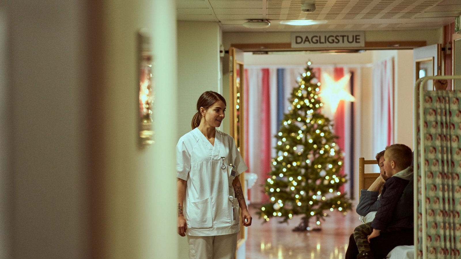 Weihnachtsserien können die kalte Jahreszeit versüßen.Foto: Stefan Borup / Netflix Weihnachtsserien können die kalte Jahreszeit versüßen.Foto: Stefan Borup / Netflix