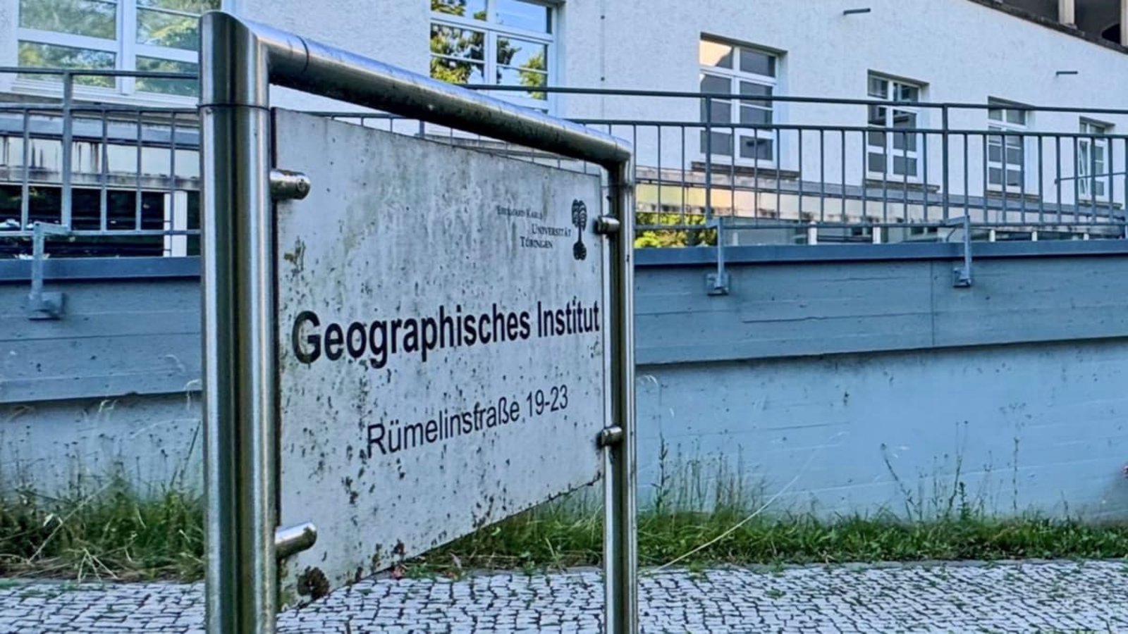 Betrugsverdacht am Geographischen Institut der Universität Tübingen: Gab es gefälschte Rechnungen?Jonas Bleeser Betrugsverdacht am Geographischen Institut der Universität Tübingen: Gab es gefälschte Rechnungen?Jonas Bleeser