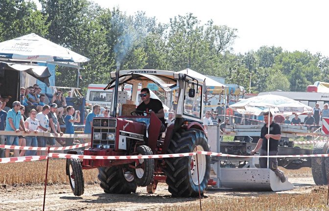Technik und fahrerisches Geschick waren erforderlich, um den Bremswagen möglichst weit zu ziehen.  Fotos: Banholzer