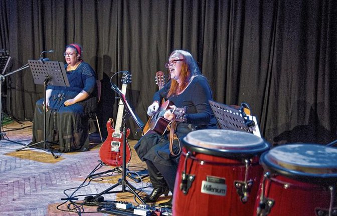 Die Musiker (von links): Sebastian Grihn, Jennifer Owusu, Veronika Wernstedt und Tom Hermann.  Foto: p