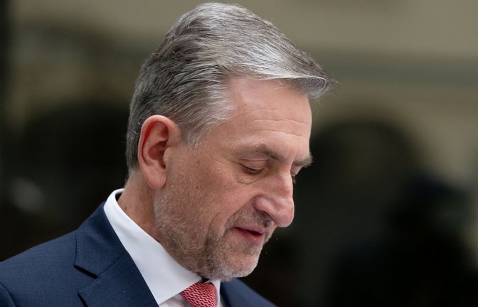 Günther Felßner begründete seinen Rückzug mit den Protesten auf seinem Hof.<span class='image-autor'>Foto: dpa/Sven Hoppe</span>
