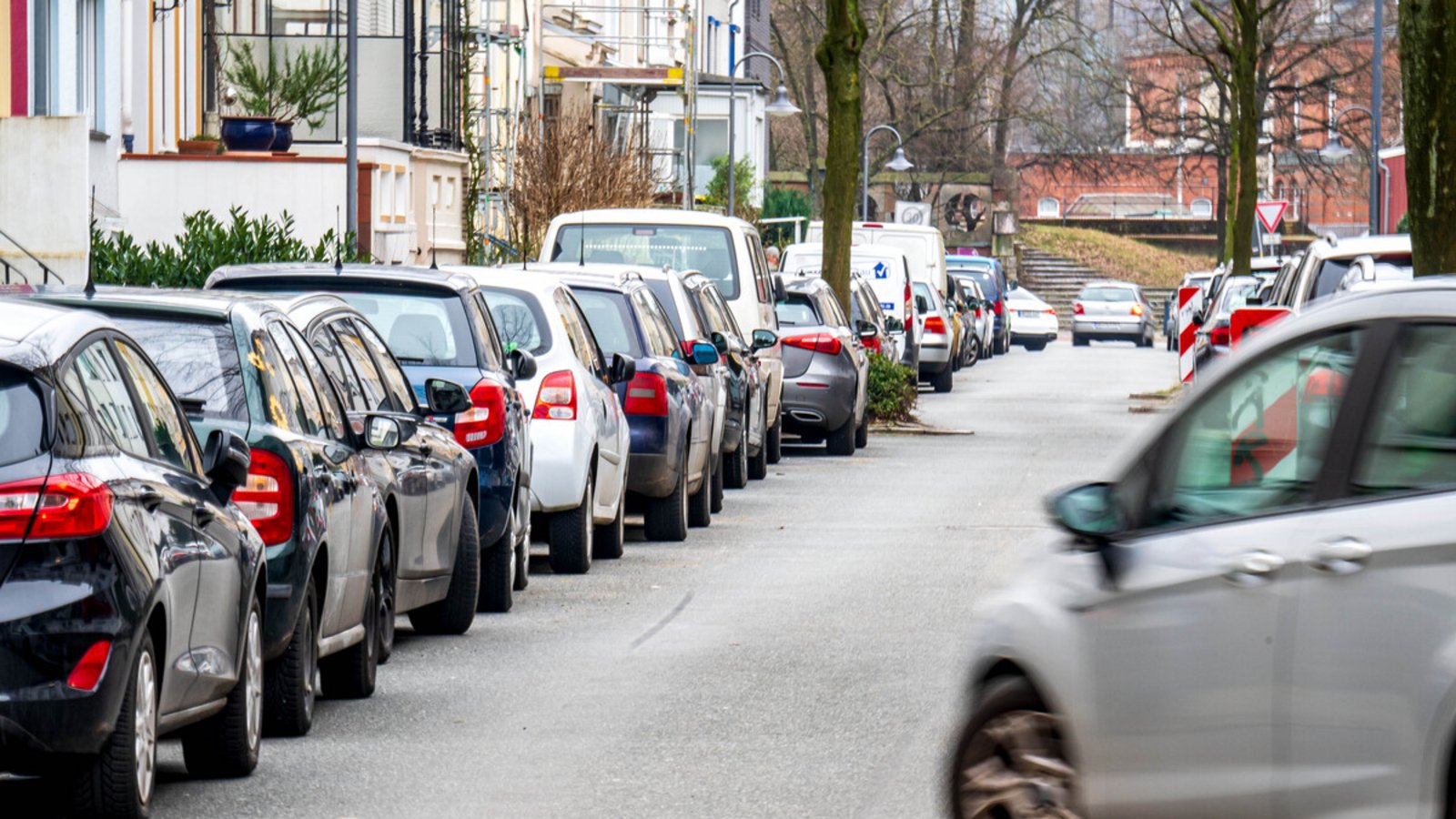 Autos in Innenstädten – ein Thema, das für viel politischen Gesprächsstoff sorgt.Autos in Innenstädten – ein Thema, das für viel politischen Gesprächsstoff sorgt.Foto: dpa/Sina Schuldt Autos in Innenstädten – ein Thema, das für viel politischen Gesprächsstoff sorgt.Autos in Innenstädten – ein Thema, das für viel politischen Gesprächsstoff sorgt.Foto: dpa/Sina Schuldt