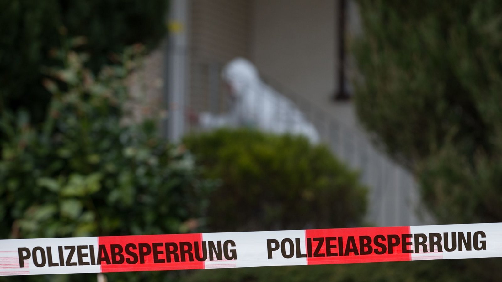 Die Polizei bestätigt den Angriff auf einen Beamten.Foto: picture alliance/Friso Gentsch Die Polizei bestätigt den Angriff auf einen Beamten.Foto: picture alliance/Friso Gentsch