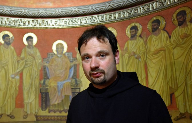 Benediktinerpater Nikodemus Schnabel, Sprecher der Jerusalemer Dormitio-Abtei, sieht eine mediale Verharmlosung des Nahost- und Ukraine-Kriegs (Archivfoto).<span class='image-autor'>Foto: imago/epd/imago stock&people</span>