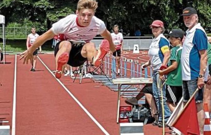 Finn Breitkreutz war im Neunkampf der M 15 der überrragende Athlet – nicht nur im Weitsprung. Foto: privat