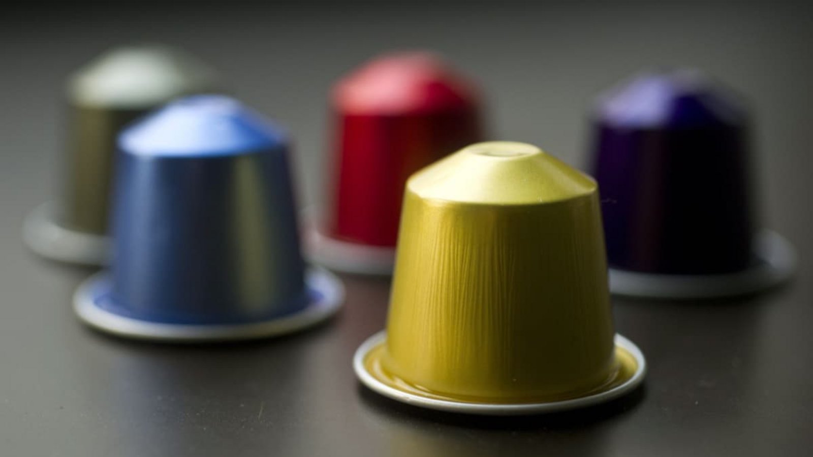 Bunte Kaffee-Kapseln der Marke Nespresso.dpa Bunte Kaffee-Kapseln der Marke Nespresso.dpa