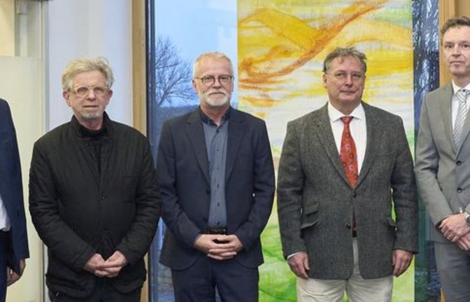 Verabschiedung mit (von links): Dr. Stefan Krebs, Prof. Dr. Bernd Fink, Landrat Dietmar Allgaier, Prof. Dr. Jörg Martin, Olaf Sporys, Dr.