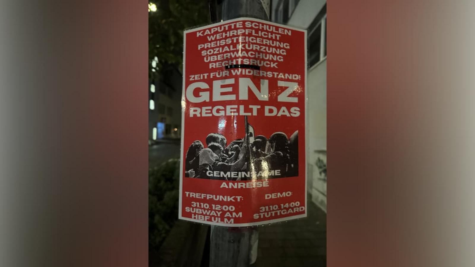 „Gen Z regelt“-Plakat in Ulm – es kommt Bundesweit zu Protesten, auch in Baden-Württemberg.Beate Rose „Gen Z regelt“-Plakat in Ulm – es kommt Bundesweit zu Protesten, auch in Baden-Württemberg.Beate Rose