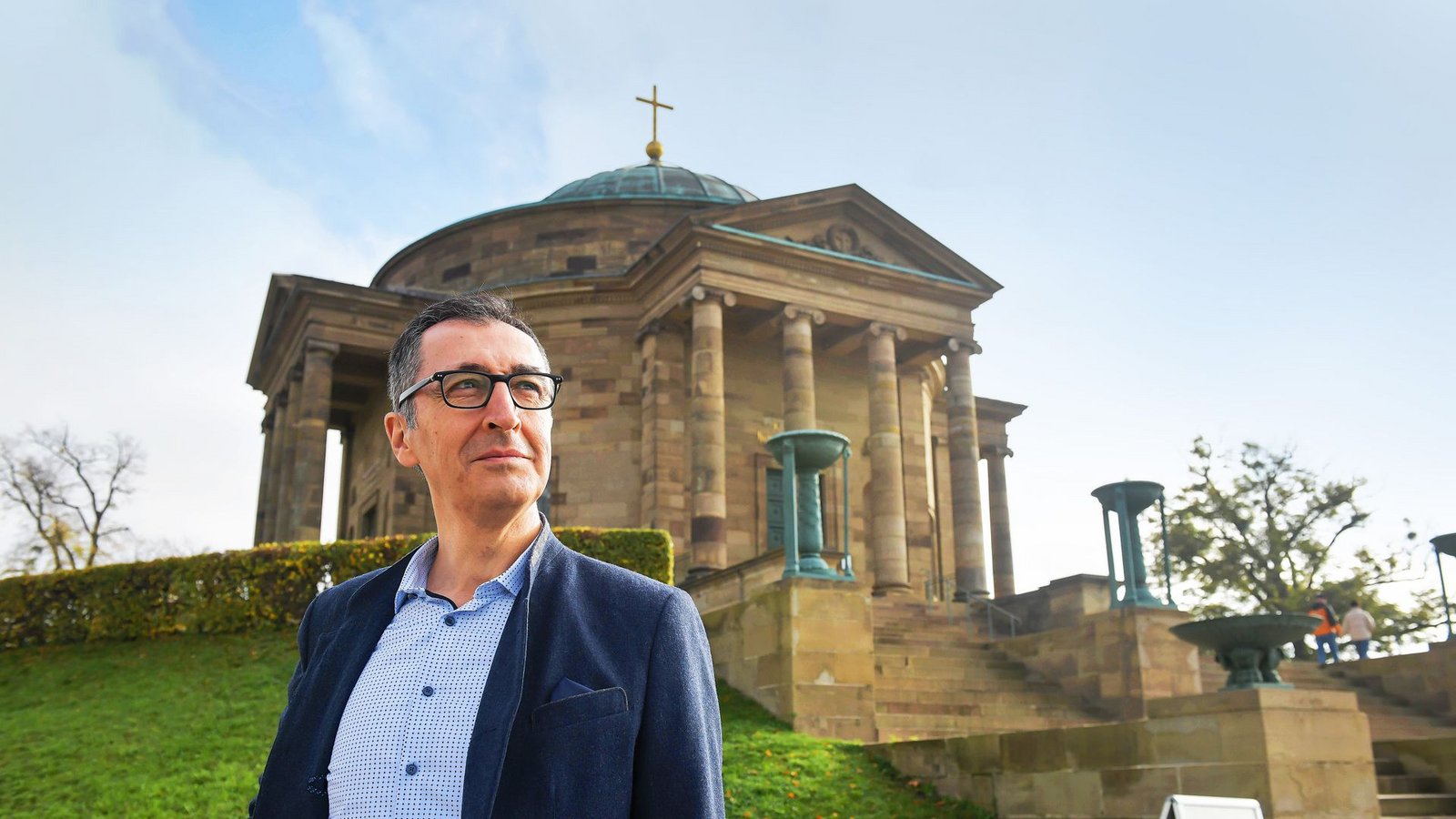 Bundeslandwirtschaftsminister Cem Özdemir vor der Grabkapelle auf dem Rotenberg im Stuttgarter Stadtbezirk Untertürkheim.Foto: Lichtgut/Max Kovalenko Bundeslandwirtschaftsminister Cem Özdemir vor der Grabkapelle auf dem Rotenberg im Stuttgarter Stadtbezirk Untertürkheim.Foto: Lichtgut/Max Kovalenko