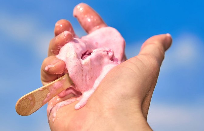 Kommt wieder ein Hitzesommer, bei dem sogar das Eis in der Hand schmilzt?<span class='image-autor'>Foto: Imago/Bihlmayerfotografie</span>