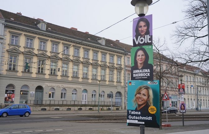 Darf man die Plakate einfach abhängen?<span class='image-autor'>Foto: Achim Wagner / shutterstock.com</span>